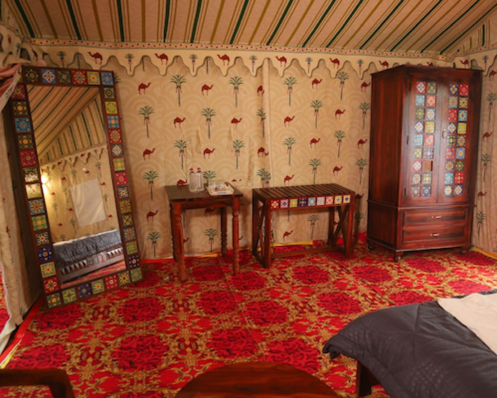 Premium Swiss Tent 04